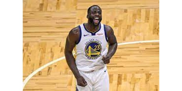 I fan difendono Draymond Green
